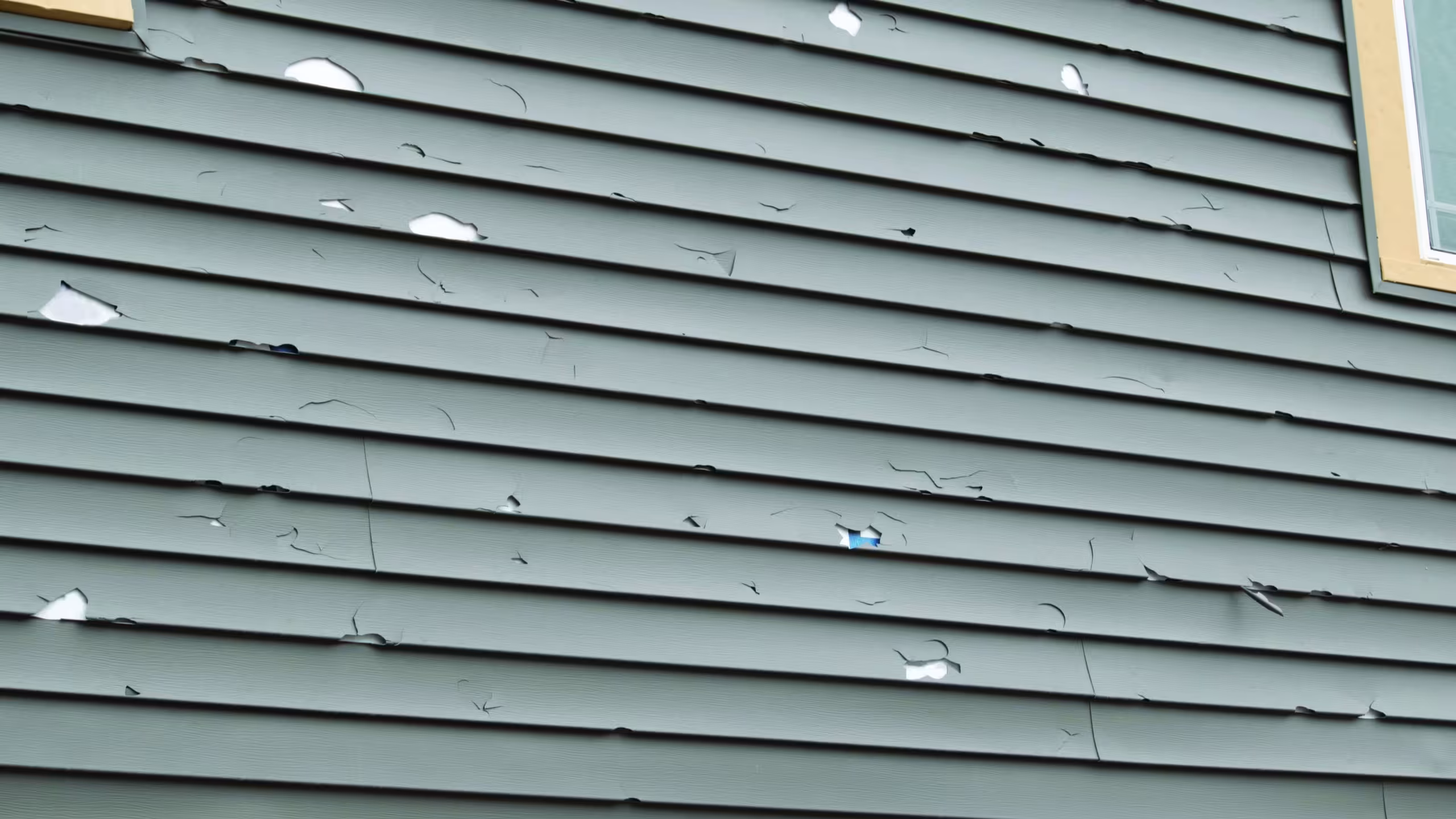 hail damage on an aurora colorado proerty's siding