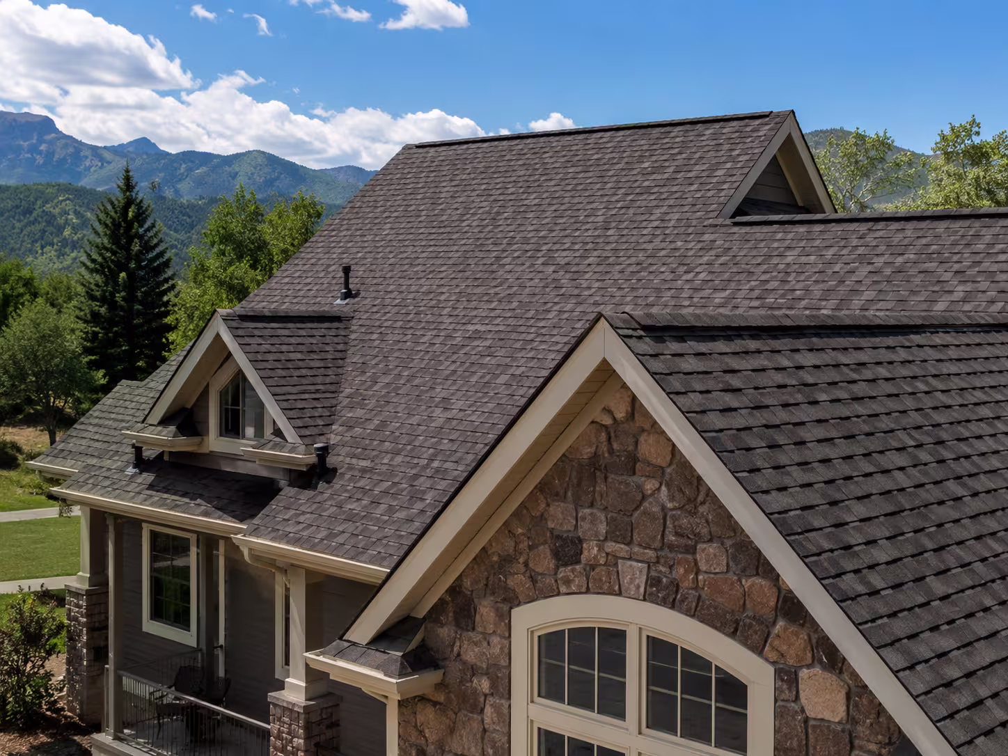 Colorado home with architectural asphalt shingles